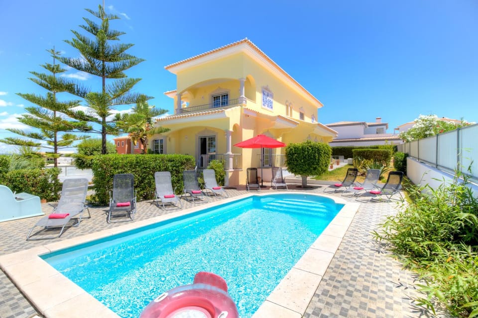 Garden, Swimming pool, Swimming pool