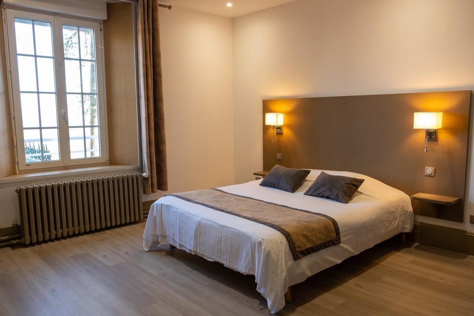Property building, Photo of the whole room
