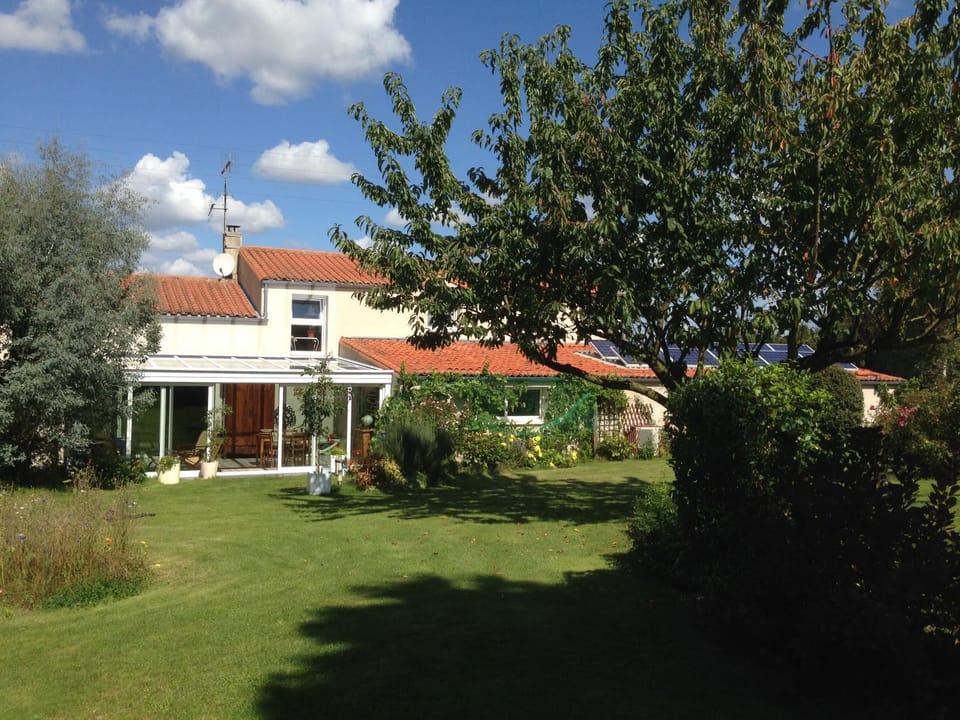Property building, Area and facilities