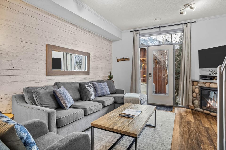 Living room, fireplace
