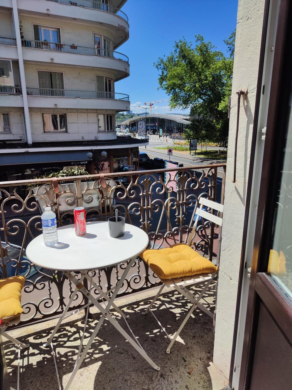 Lounge or bar