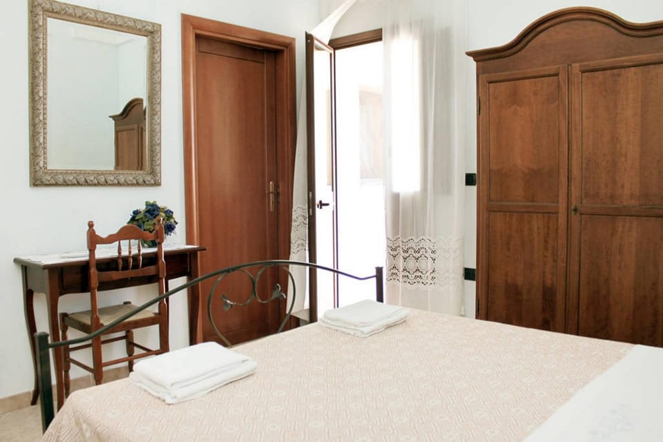 Decorative detail, Bedroom