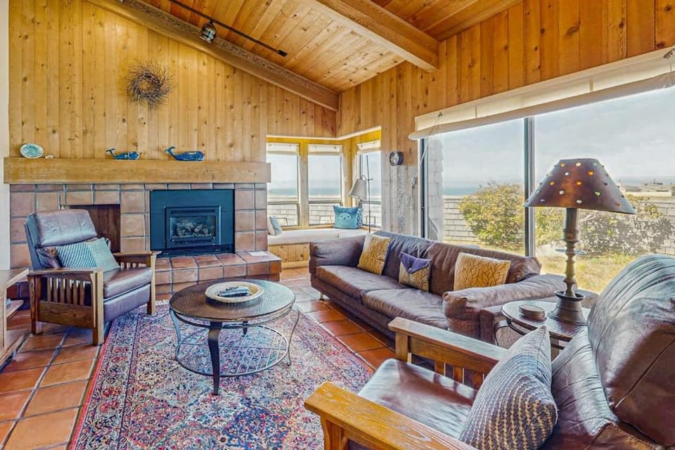 Windrow Retreat House in Sonoma County