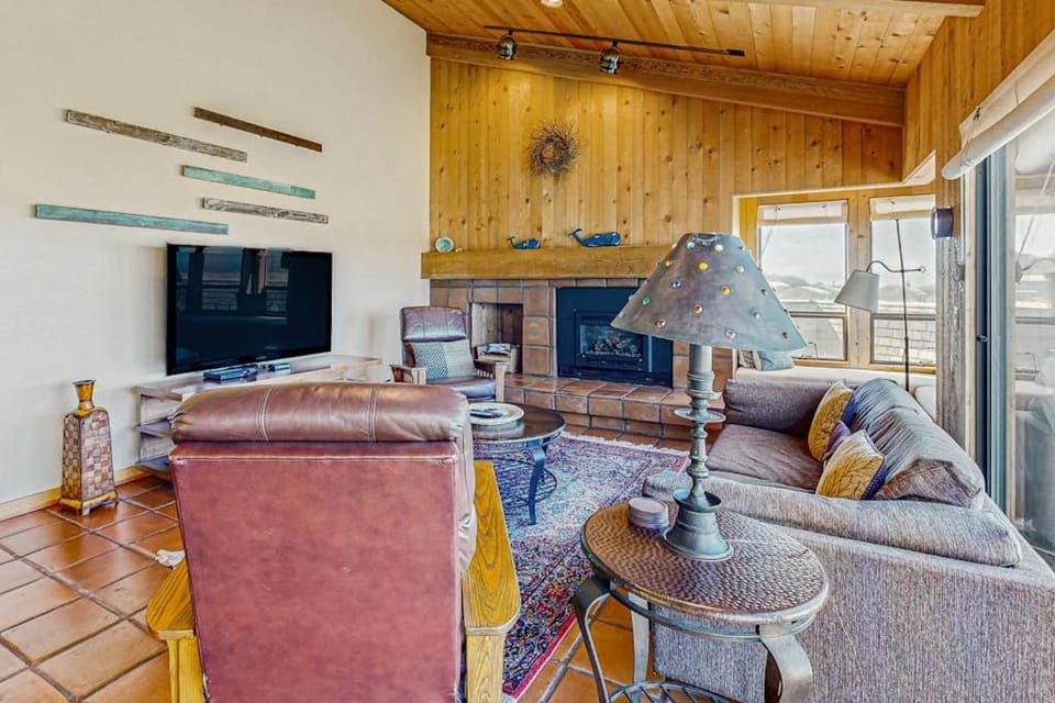 Windrow Retreat House in Sonoma County