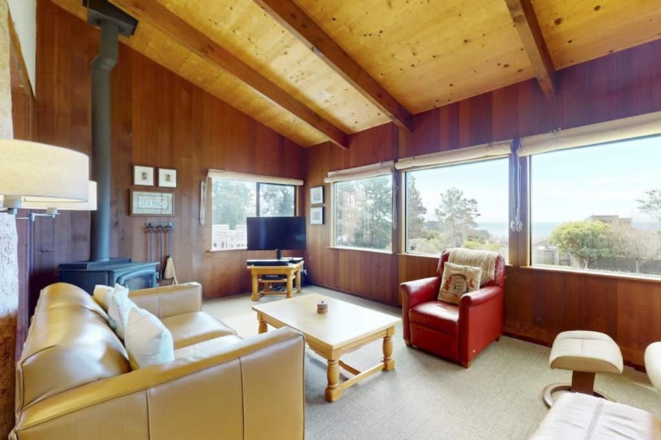 Rainbow's End House in Sonoma County
