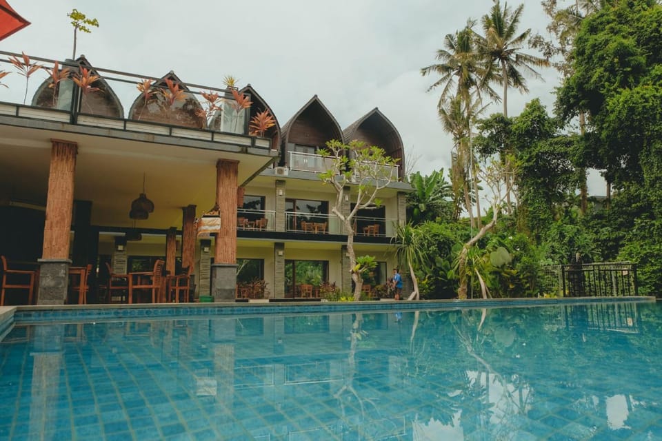 Property building, Swimming pool