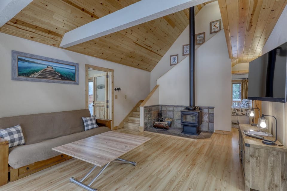 Snowpeak Chalet in Tahoe Donner Chalet in Truckee