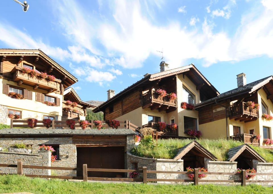 Property building, Summer