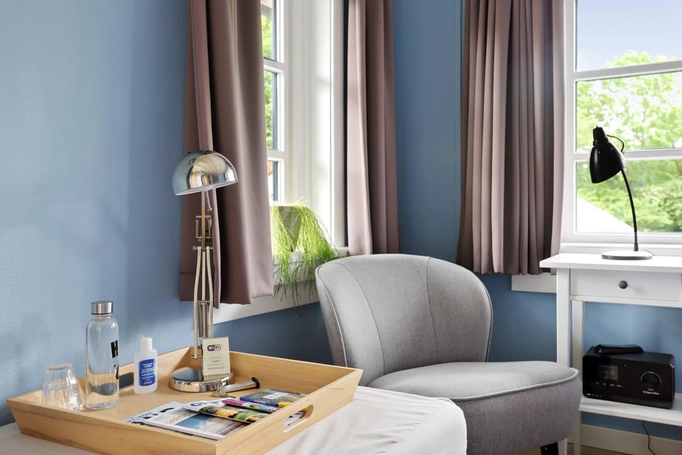 Seating area, hair dresser