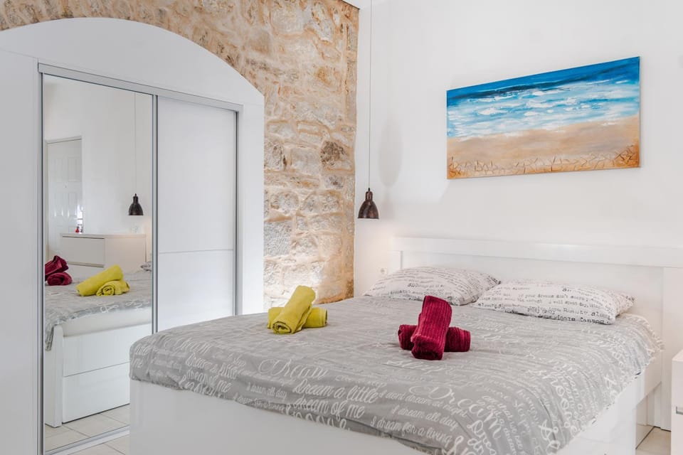 Bed, wardrobe
