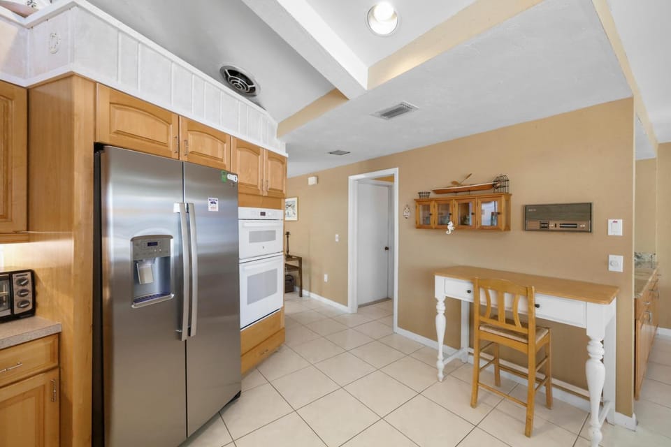 Boater’s paradise with unmatched water views House in Marco Island
