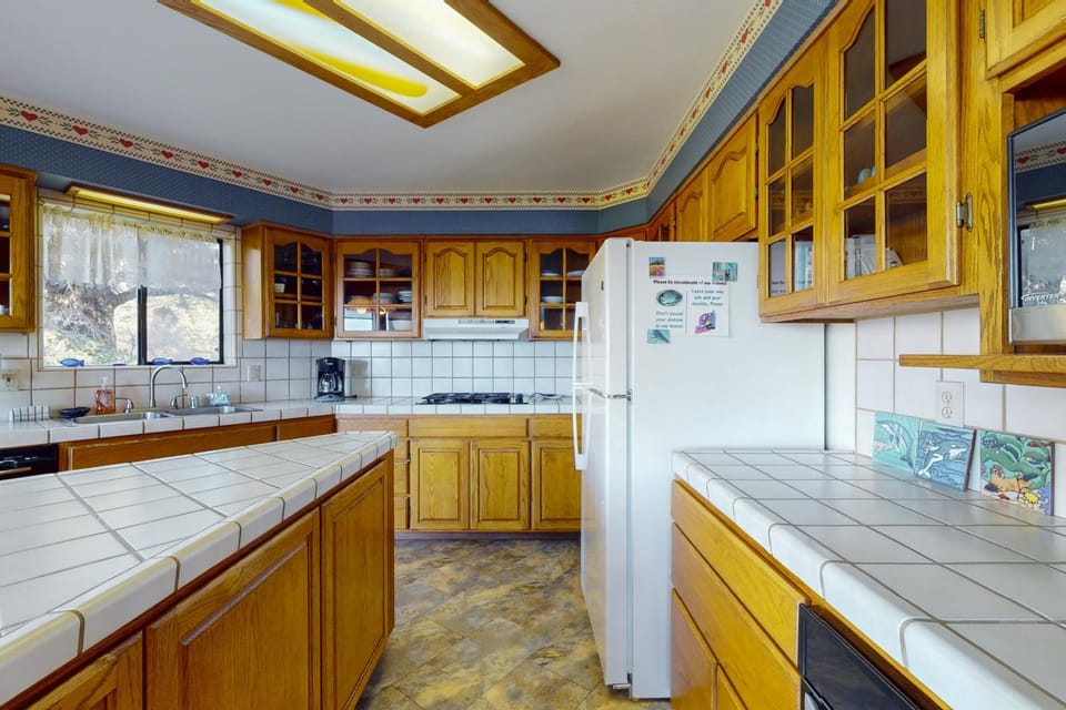 Ocean view home with Fireplace Hot Tub Deck House in Mendocino County