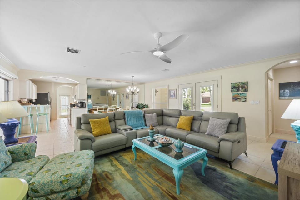Pet-friendly waterside home with pool/steps to beach House in Marco Island