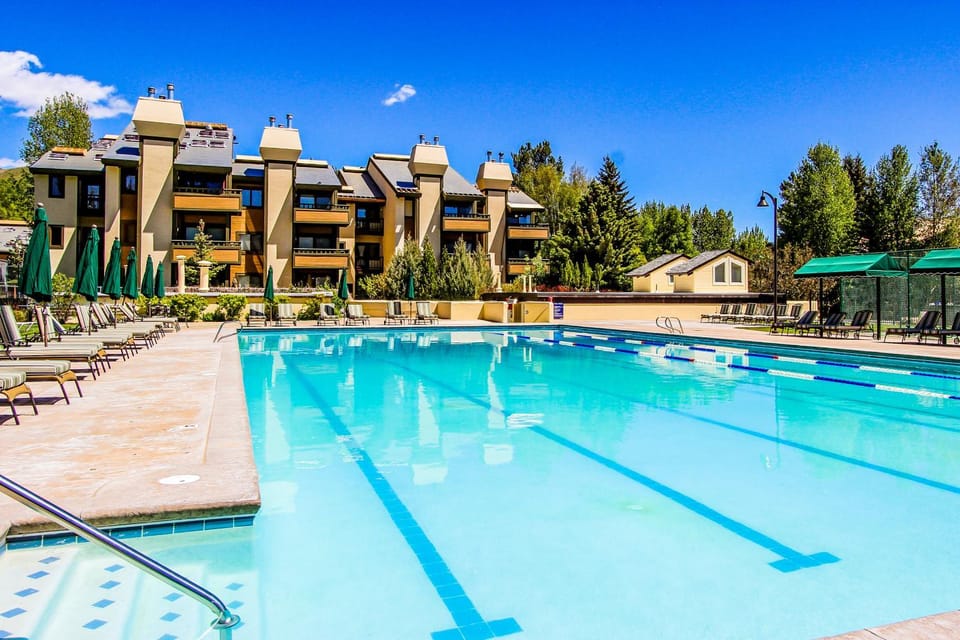New Village Center Apartment in Sun Valley