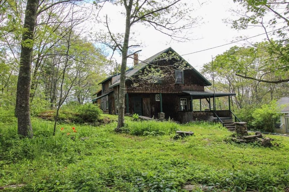 Property building, Day, Natural landscape