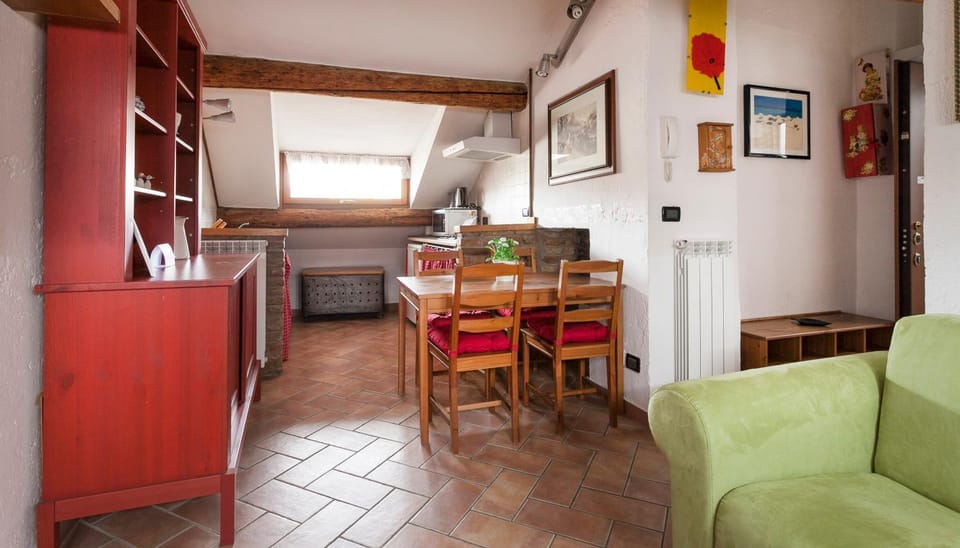 Facade/entrance, Kitchen or kitchenette, Living room, Dining area
