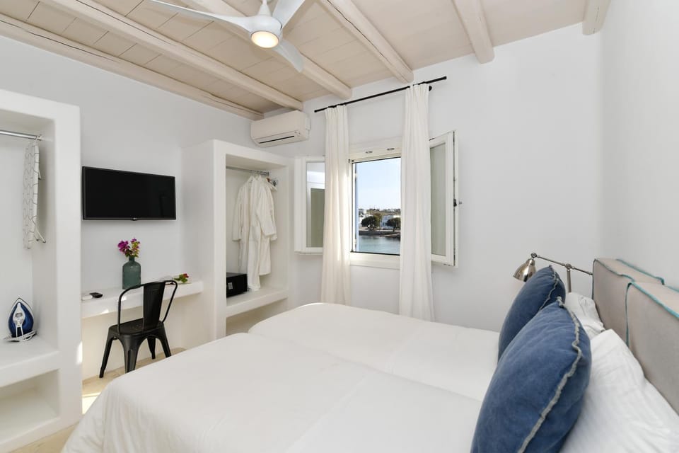 Bedroom, Sea view
