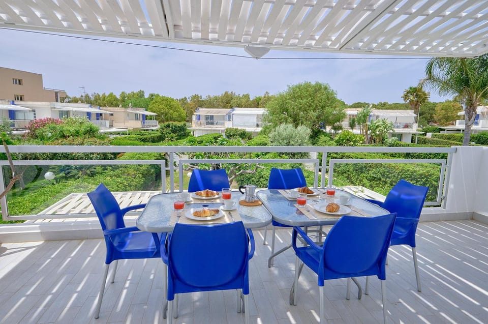 View (from property/room), Balcony/Terrace