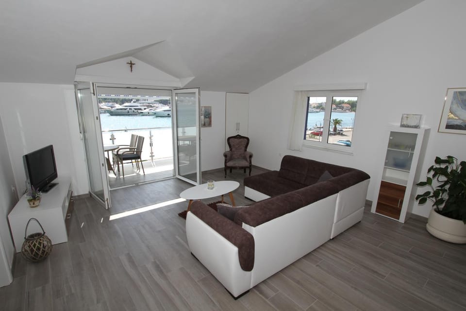 kuca-eldic Apartment in Šibenik-Knin County, Croatia