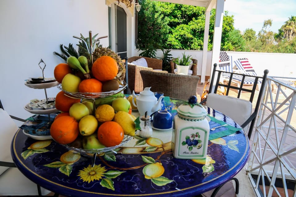 Balcony/Terrace, Garden view, Sea view, Street view, Italian breakfast