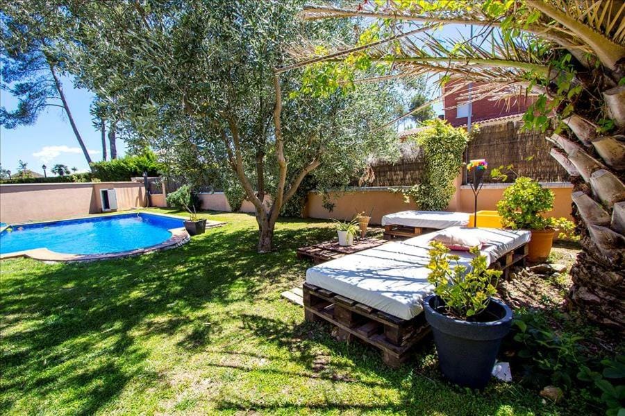 Patio, Garden, Garden view