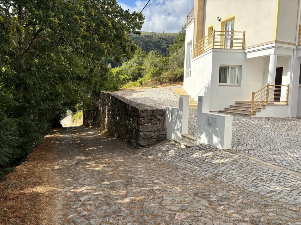 Property building, Natural landscape, Street view, Quiet street view, Parking