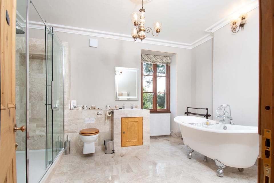 Taldraeth - Old Vicarage Guest House Bed and Breakfast in Penrhyndeudraeth