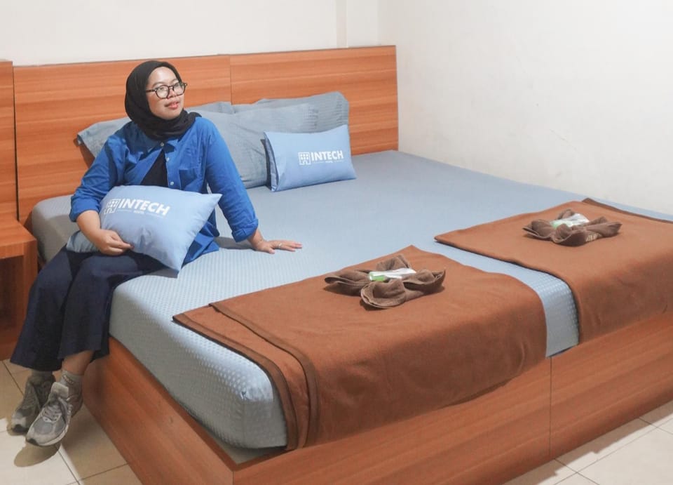 People, Bedroom