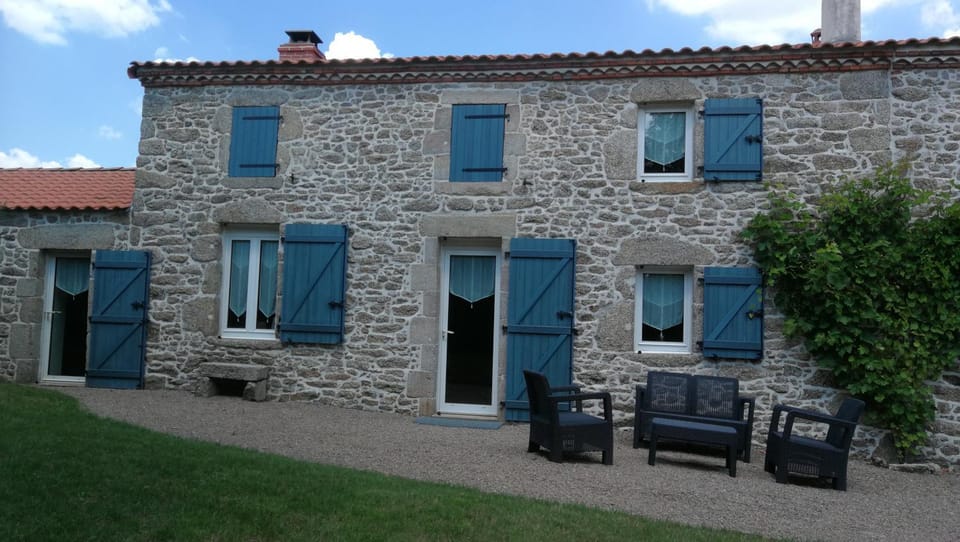 8 Le Chiron de la Roche 85130 Chanverrie Bed and Breakfast in Pays de la Loire