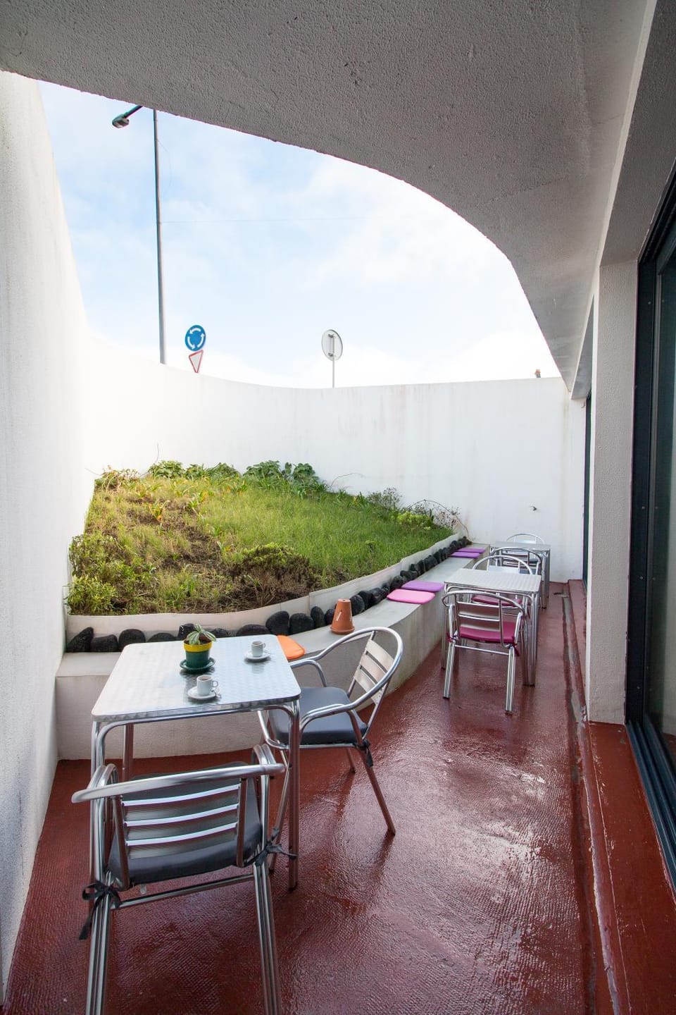 Patio, Spring, Day, Garden, Balcony/Terrace, Area and facilities