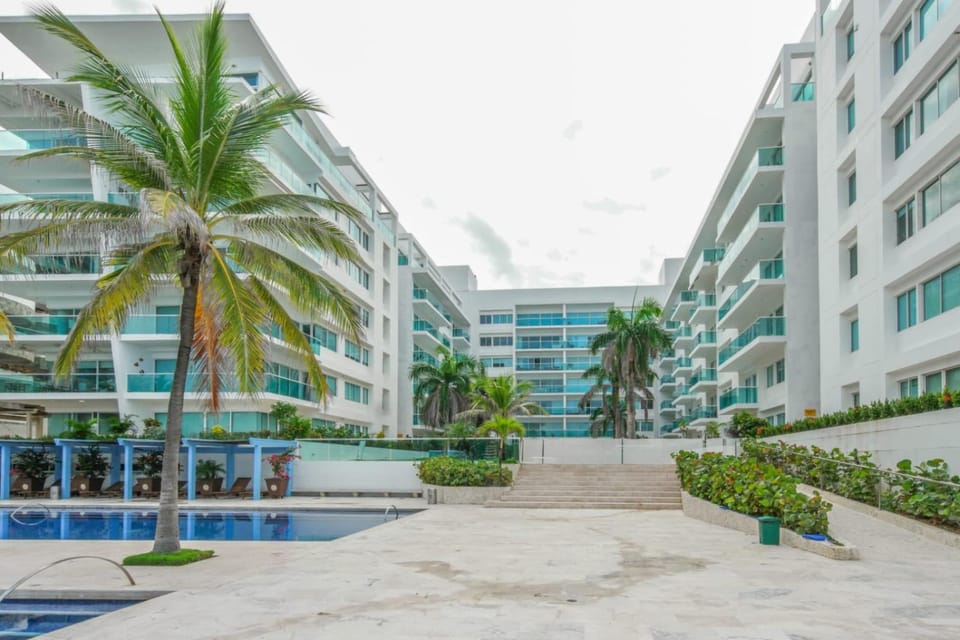 Property building, Pool view