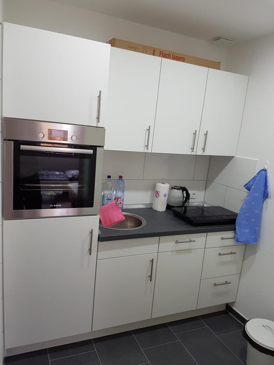 Coffee/tea facilities, Kitchen or kitchenette