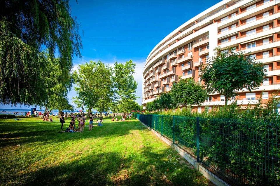Club 218 Wellness Luxus Apartman Apartment in Siófok