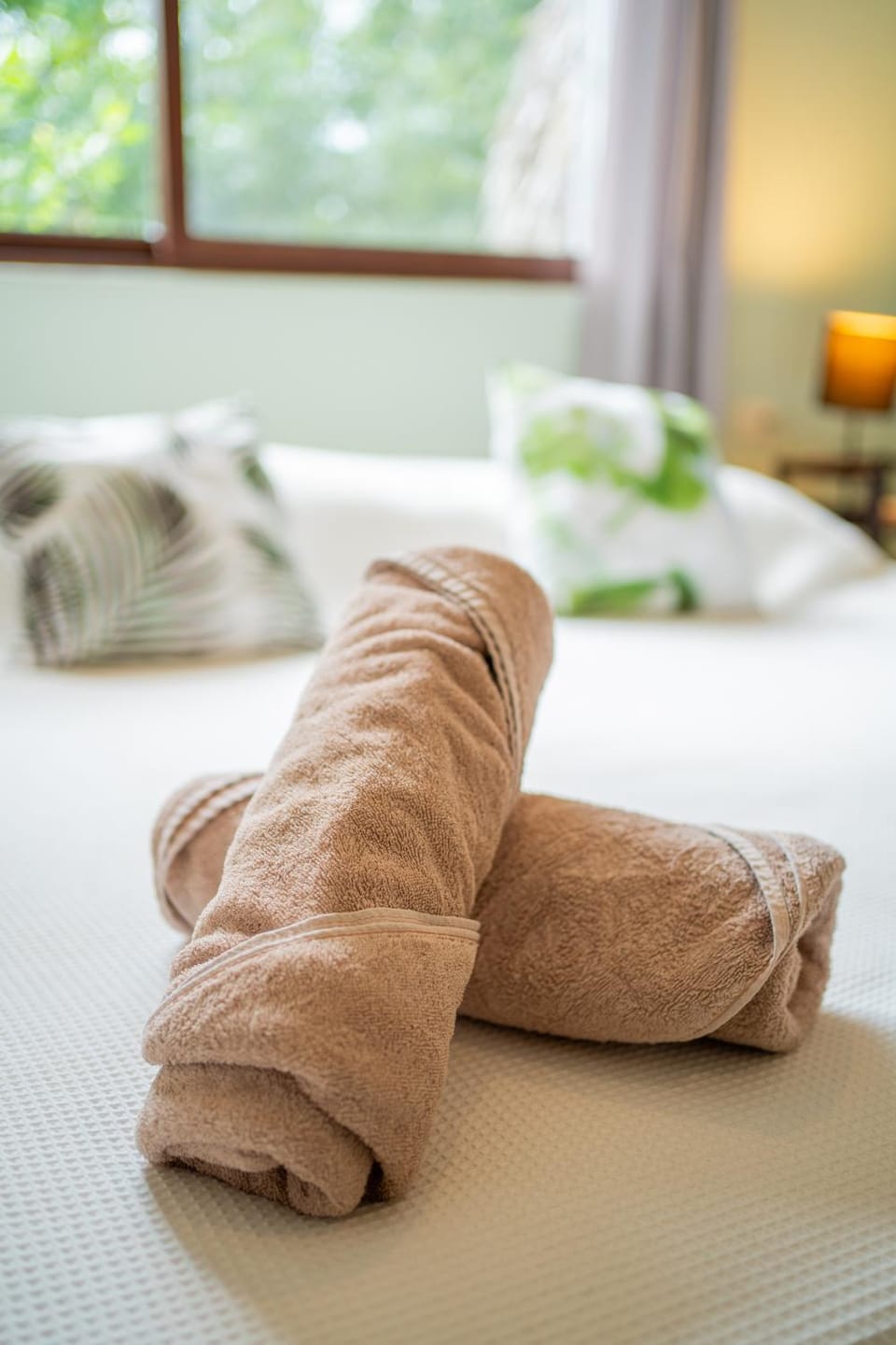 Bed, Photo of the whole room, Bedroom, towels