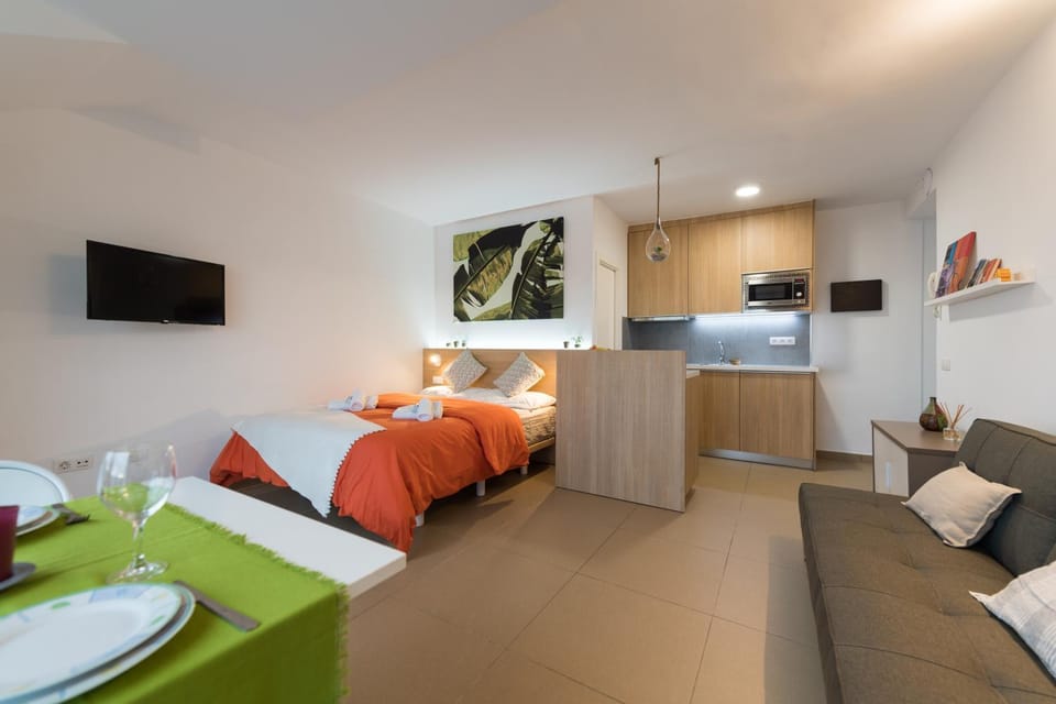 Dining area, Bedroom