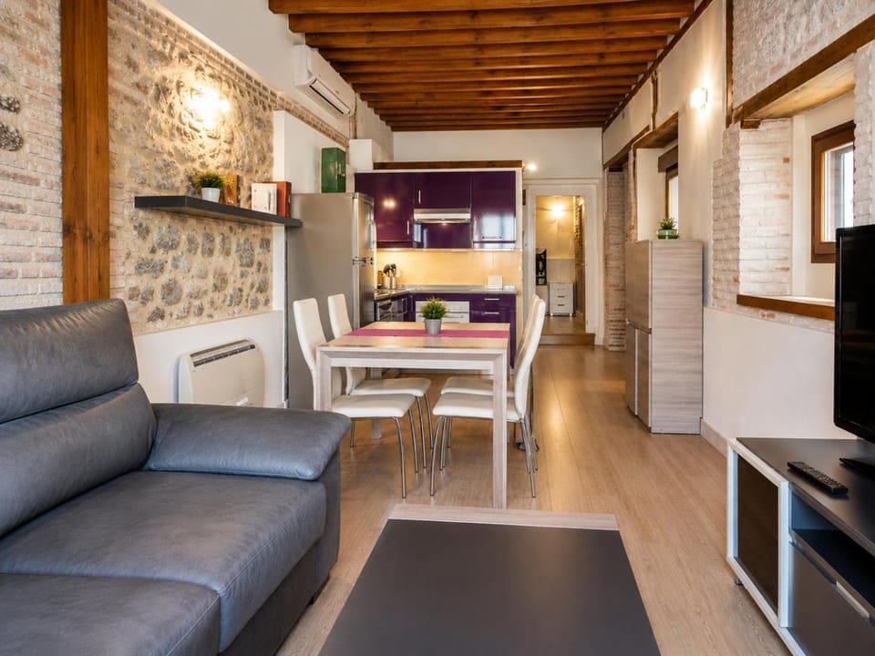 Kitchen or kitchenette, Living room, Dining area