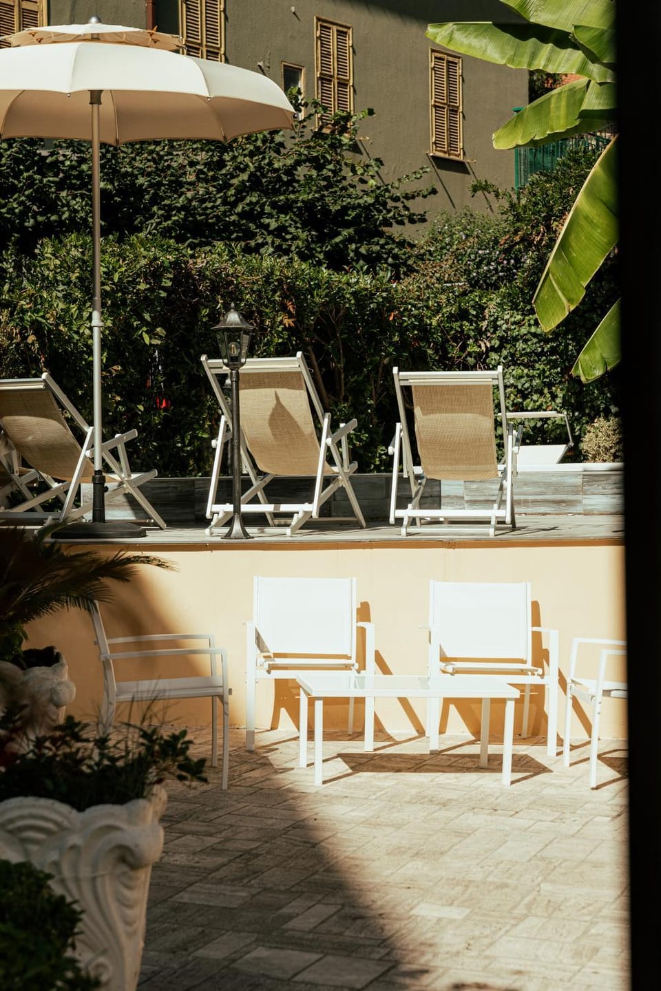 Pool view, Swimming pool, sunbed