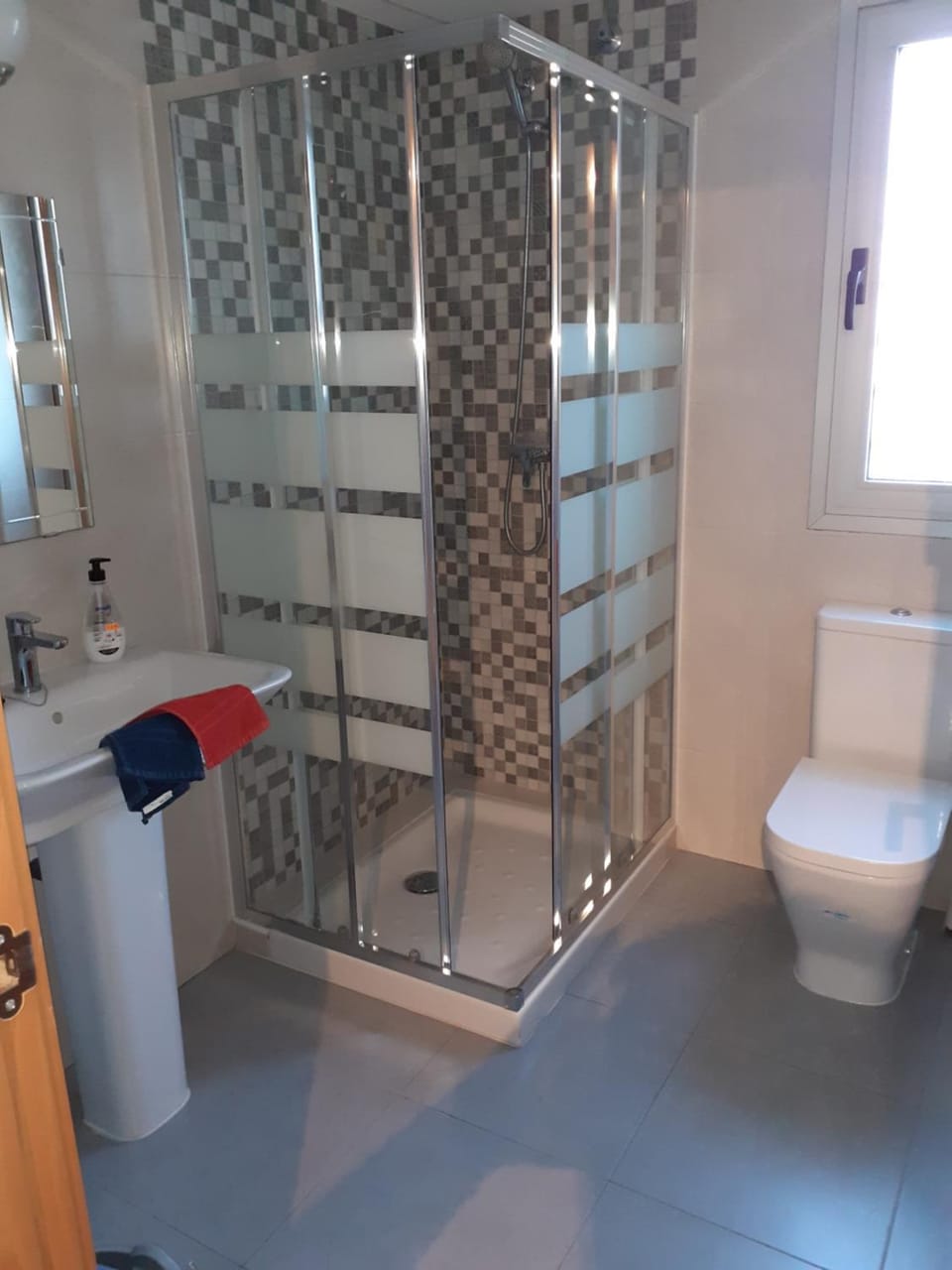 Shower, Bathroom