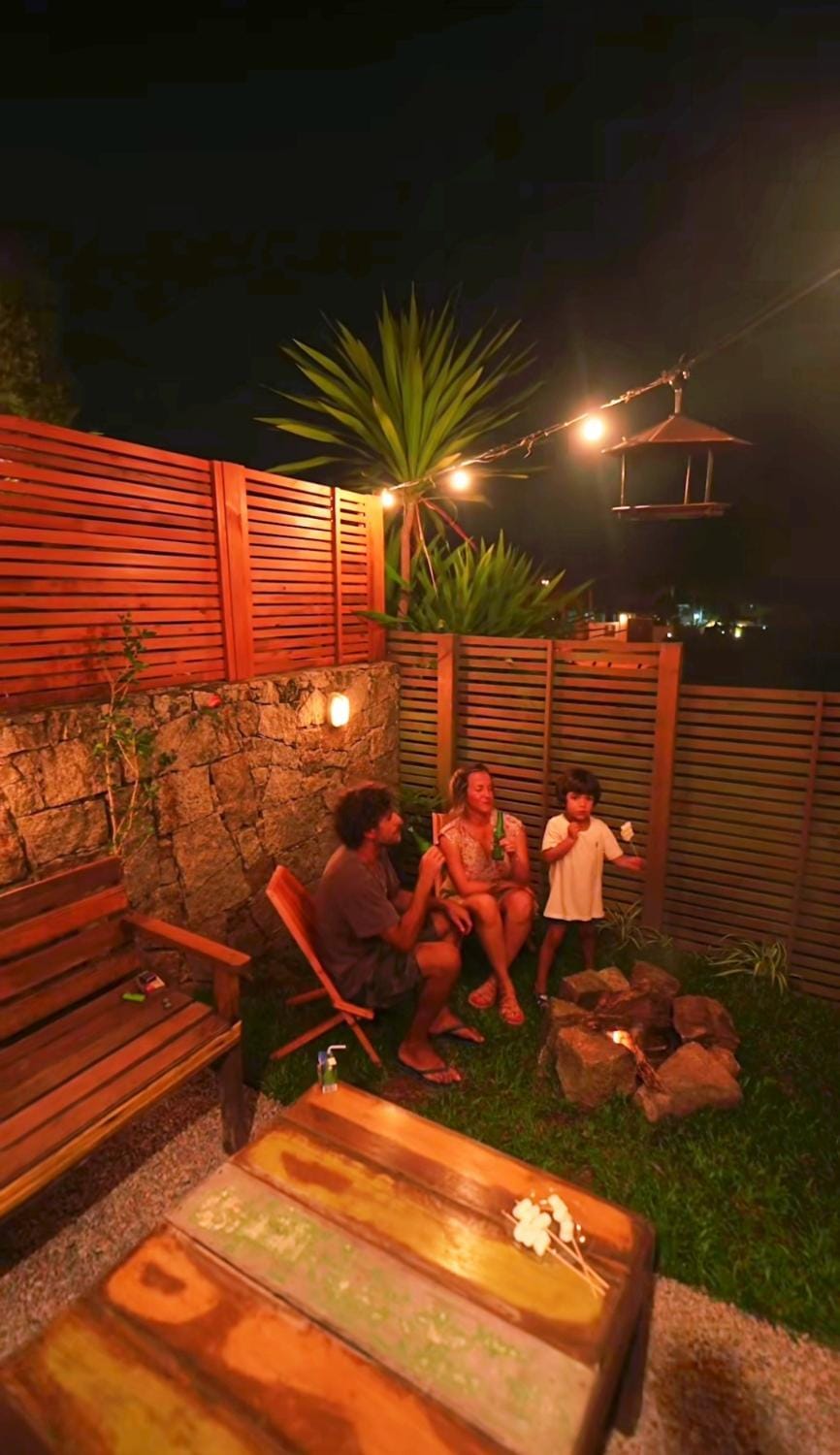 Night, Garden