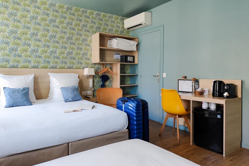 Photo of the whole room