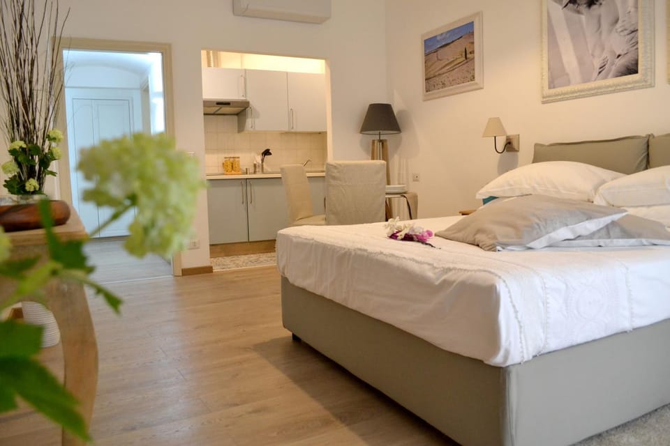 Piccolo Borgo Antico Bed and Breakfast in Florence