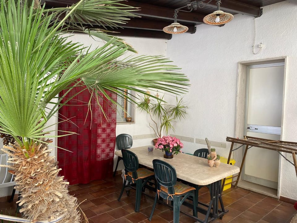 Garden, Dining area, Garden view
