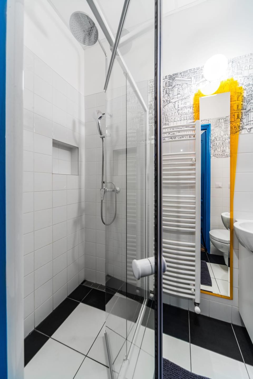 Shower, Toilet, Bathroom