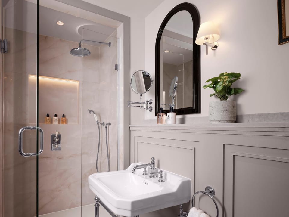 Shower, Bathroom