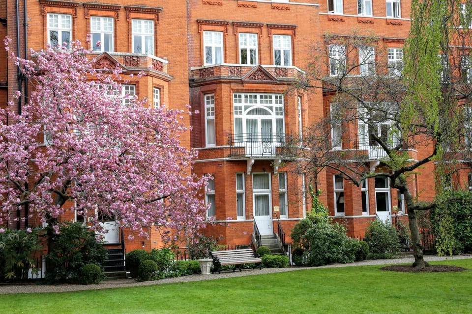 Property building, Spring, Garden, Garden, Garden view