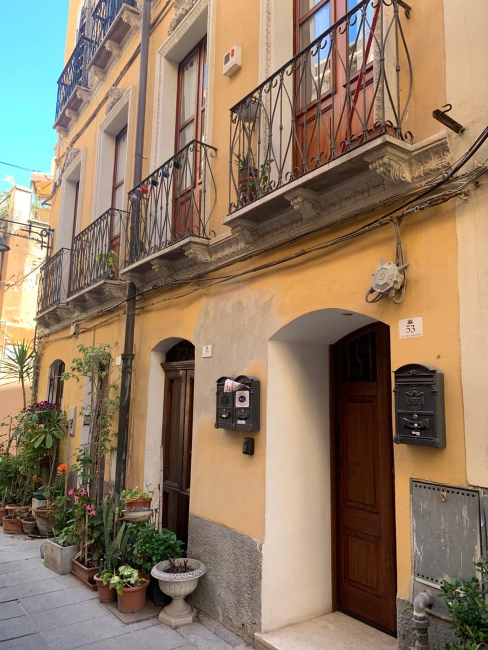 Property building, Facade/entrance, Street view, Internal: Not applicable to any particular room