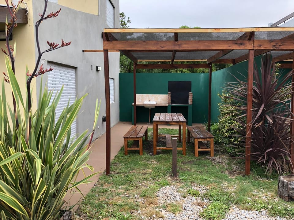 Patio, BBQ facilities, Garden, Dining area