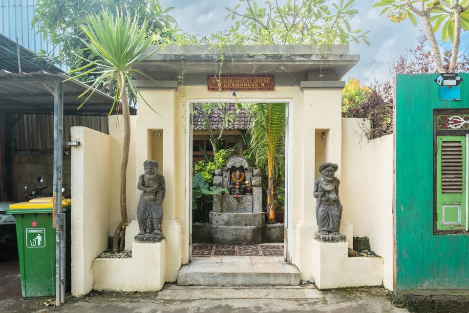 Facade/entrance, Day