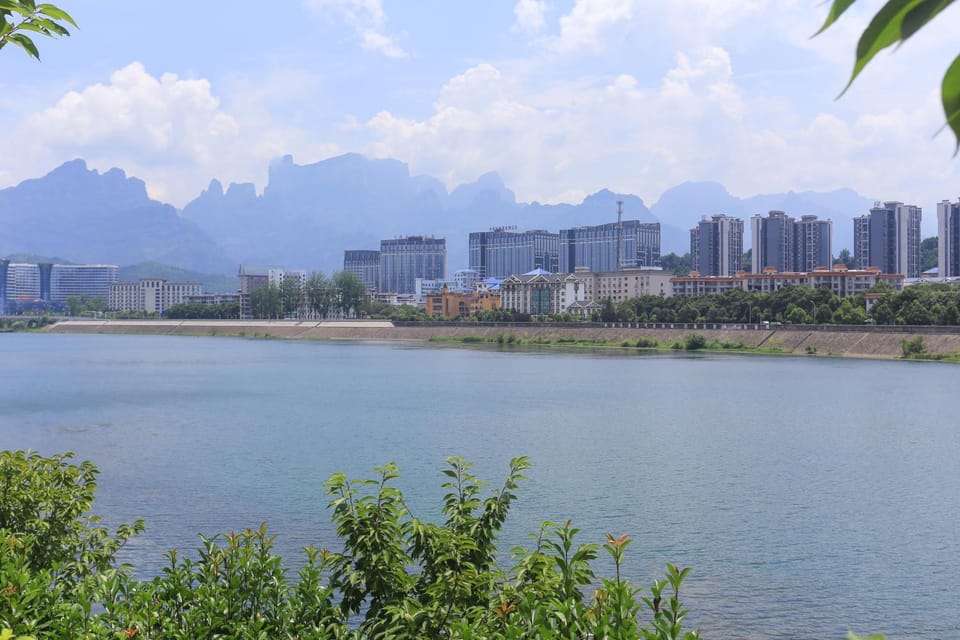 Off site, Neighbourhood, Natural landscape, City view, River view
