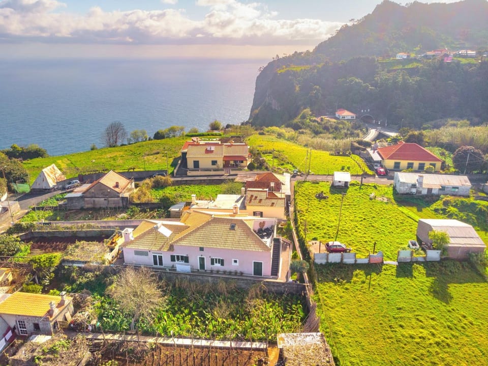 Nearby landmark, Natural landscape, Bird's eye view, Mountain view